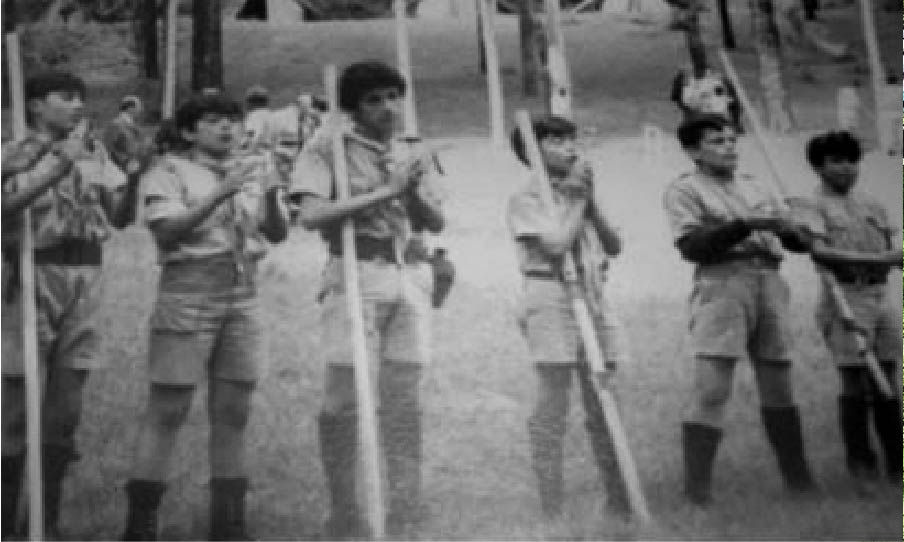 Historia del uniforme Scout